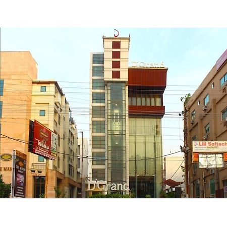 Hotel D Grand, 巴雷利 外观 照片
